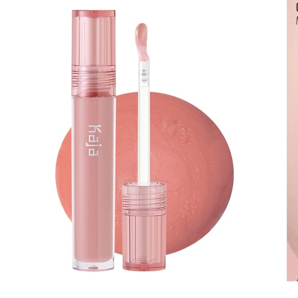Kaja milk tea hydrating lip shine gloss shot - Picture 2 of 3